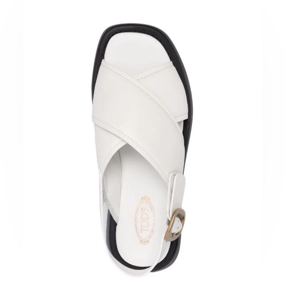 Tod's
cross-strap slingback sandals
